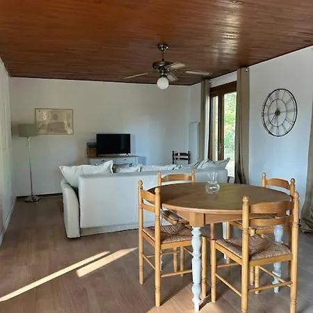 Maison Les Pins 펜션 Lagorce (Gironde)