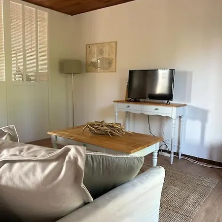 Maison Les Pins 펜션 Lagorce (Gironde)
