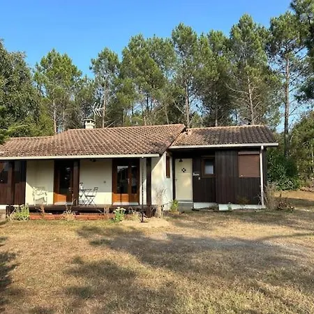 펜션 Maison Les Pins Lagorce (Gironde)
